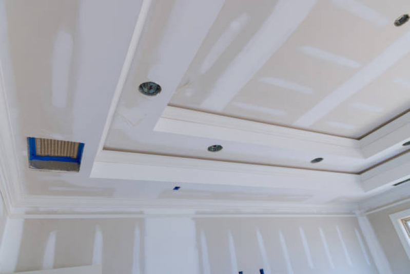 iluminação indireta com gesso