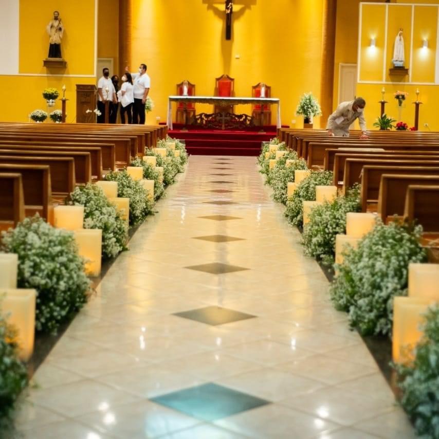 decoração de igreja simples para aniversário da igreja