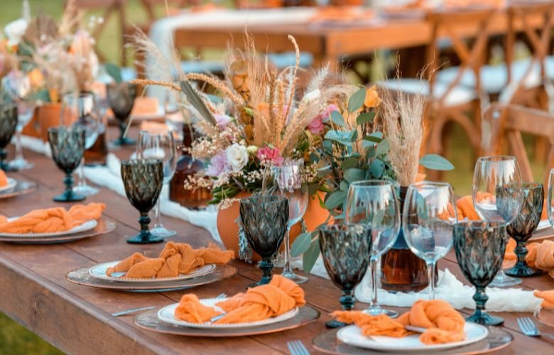 erros comuns ao decorar mesa de canto e como evitar