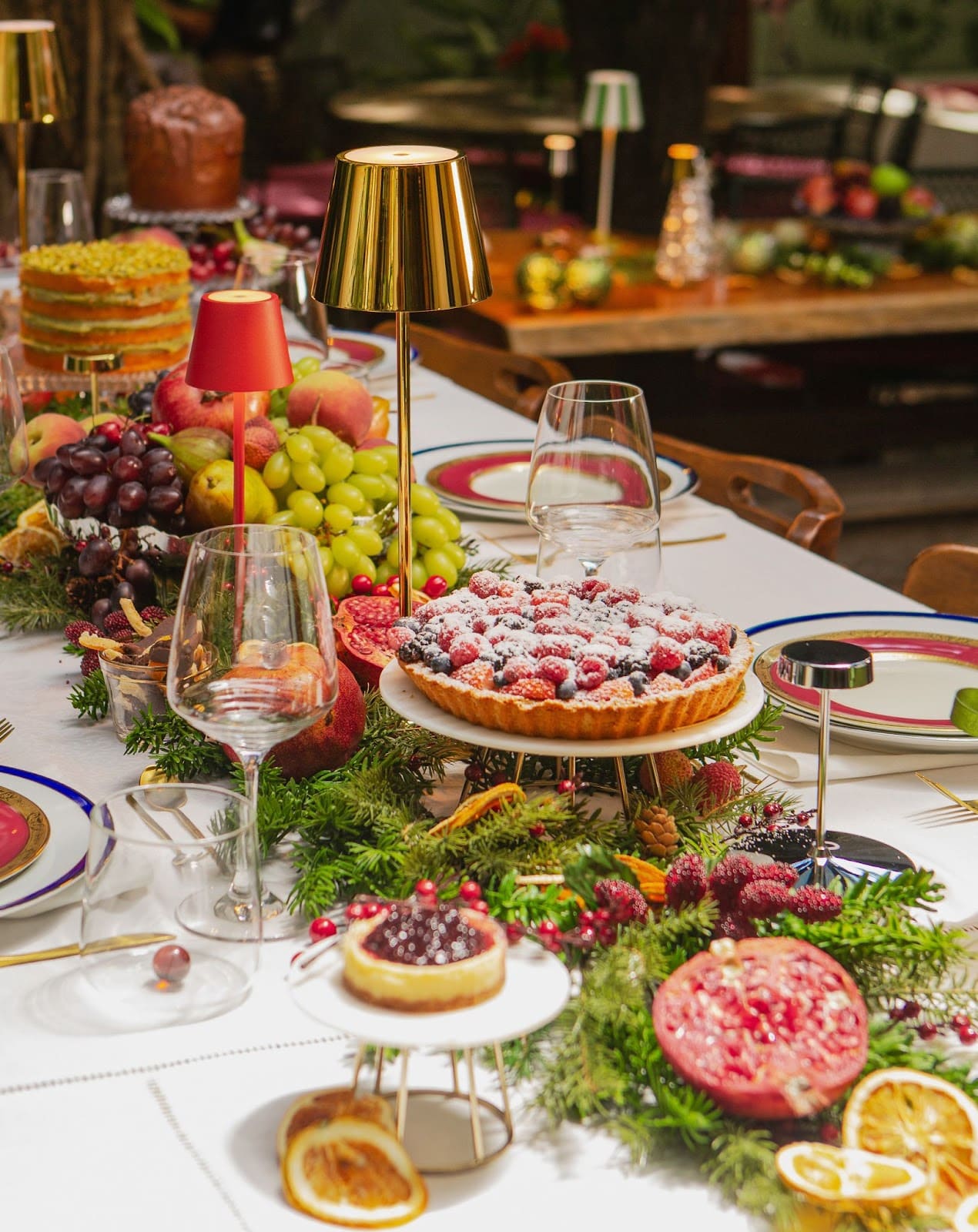 erros comuns ao decorar mesa de natal barata