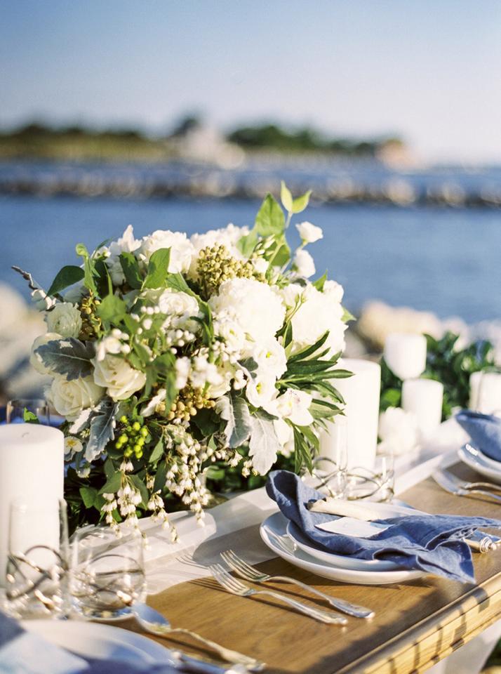 erros comuns ao decorar mesa de casamento