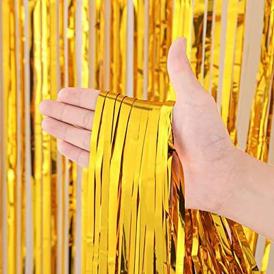 ideias de decoração de natal com cortina dourada