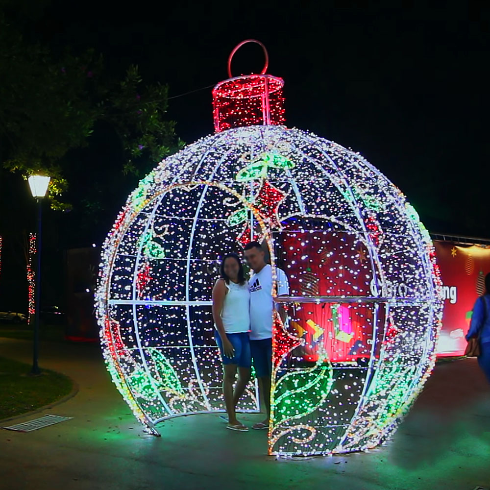 quanto custa uma decoração de natal gigante