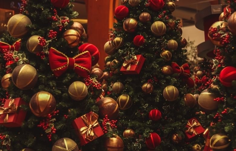 erros comuns ao decorar com enfeites de natal gigantes