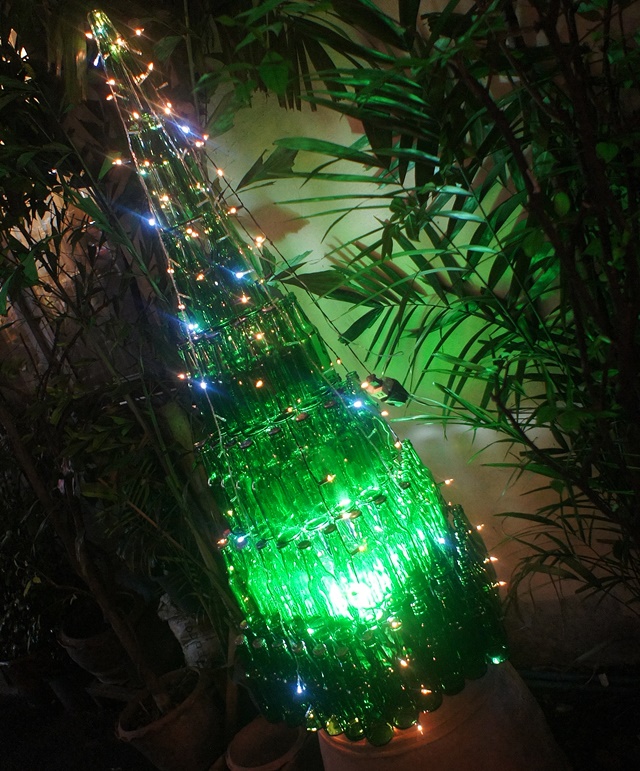 decoração de natal para jardim com reciclagem