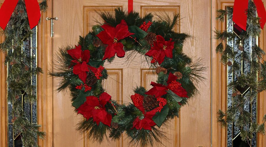 decoração de natal para porta barata e elegante