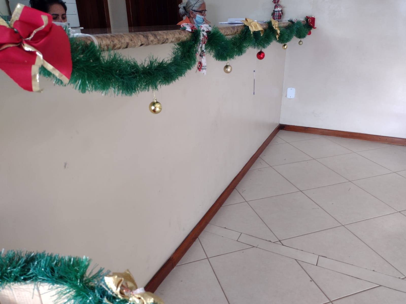 enfeites de natal corporativos modernos
