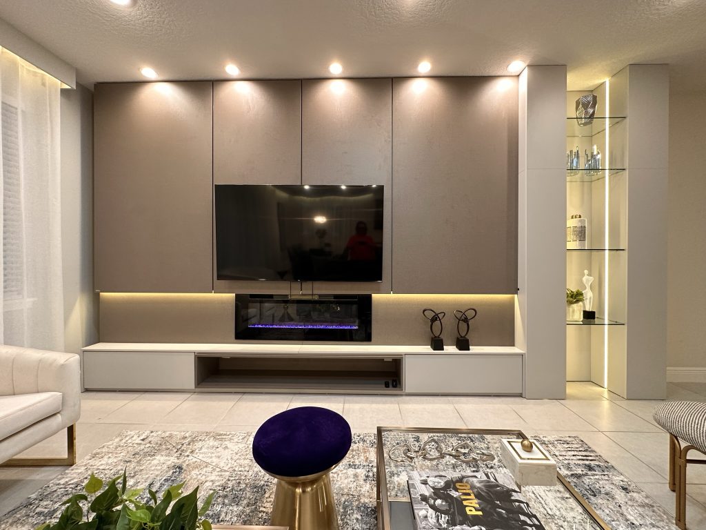 quanto custa decorar painel de tv