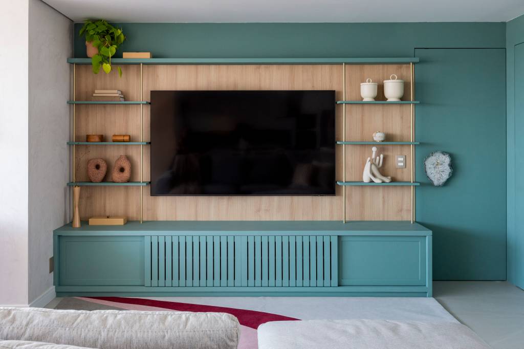 erros comuns ao decorar painel de tv