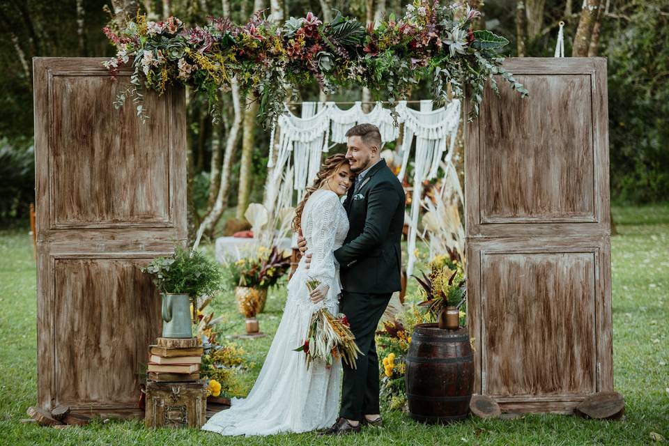 como fazer painel de fotos para casamento simples