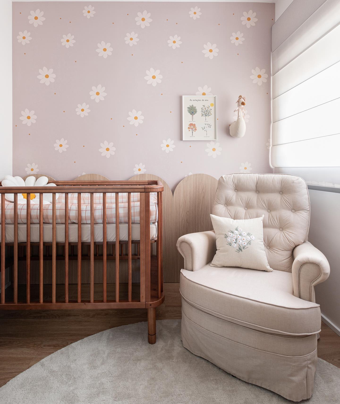 cores suaves para quarto de bebê menina
