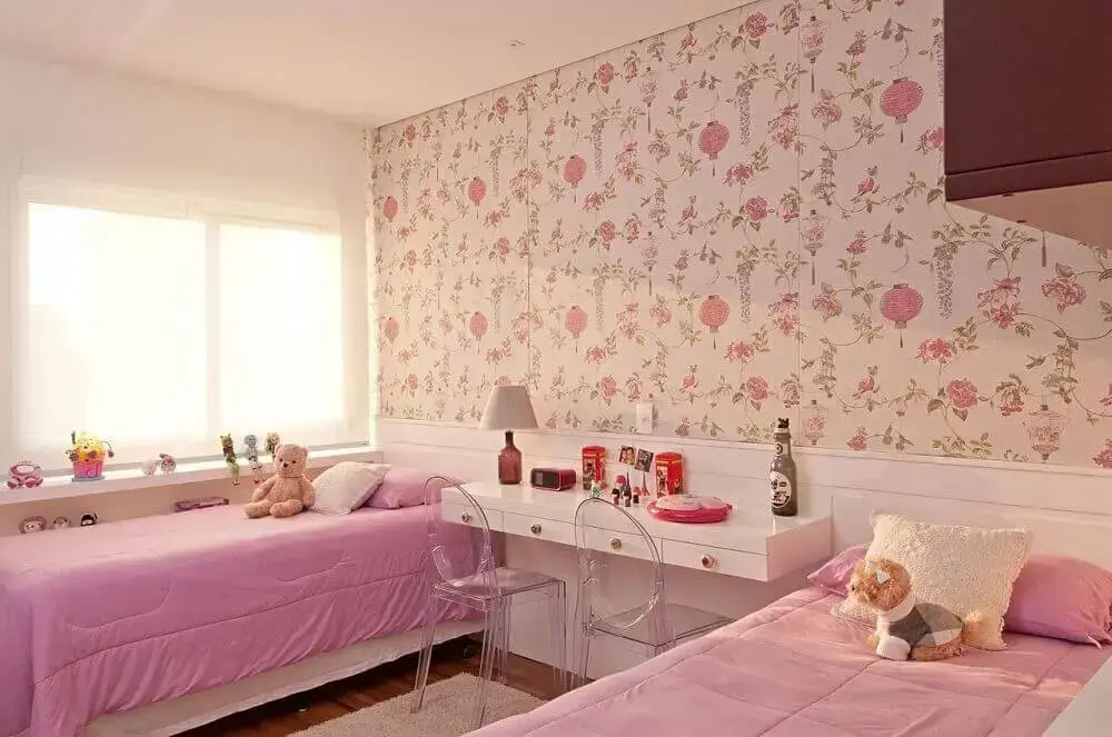 quarto de menina minimalista simples