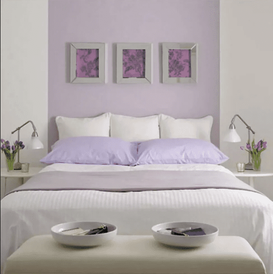 como pintar uma parede de quarto com tinta roxa