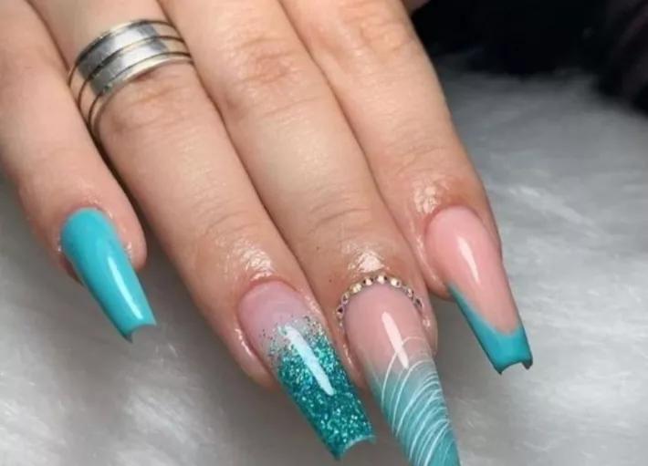 unha em gel verde água vs unhas de fibra de vidro