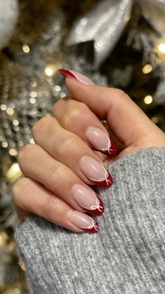 erros comuns ao fazer unhas vermelhas e brancas