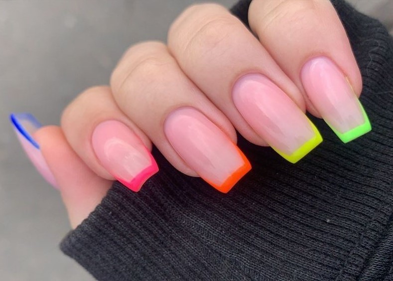 unhas chamativas carnaval