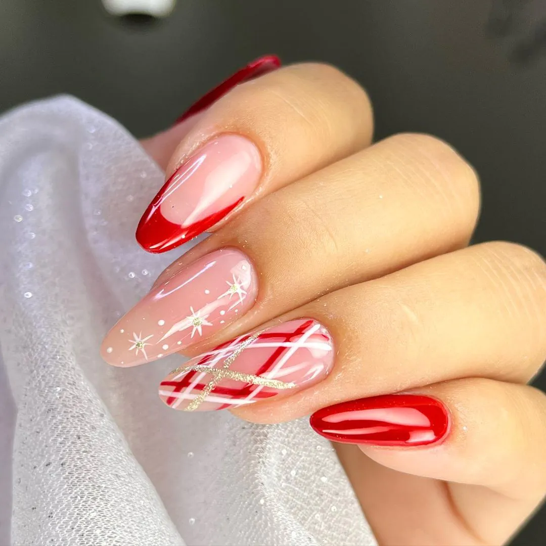 Unhas vermelhas geométricas