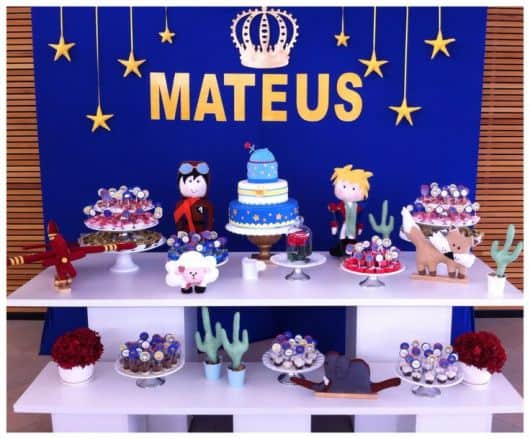 decoração Pequeno Príncipe simples vs elaborada