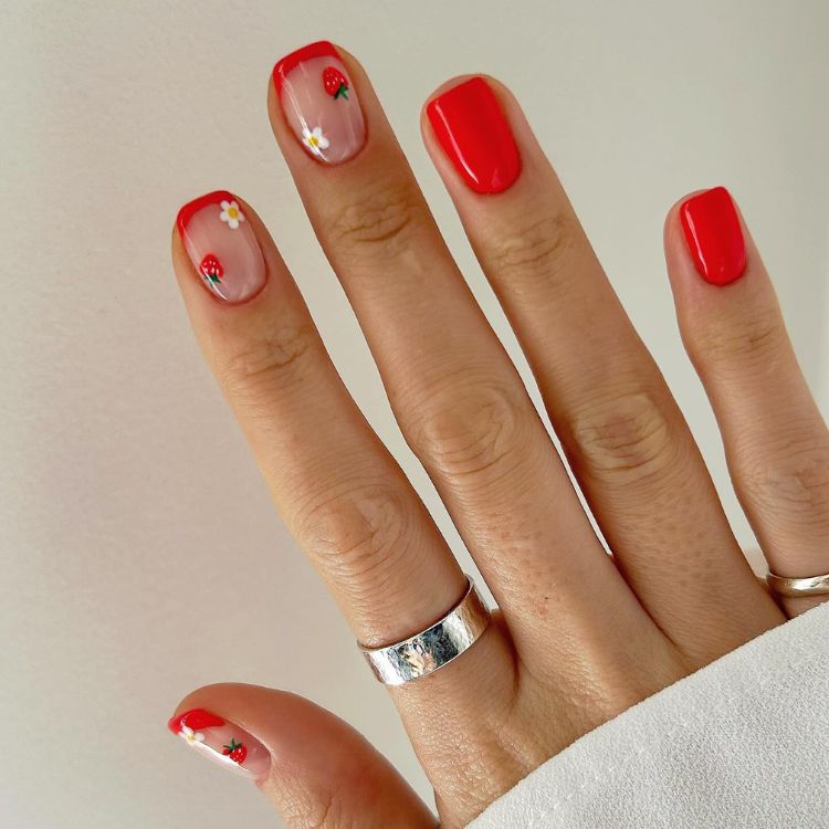 Unhas vermelhas para festa