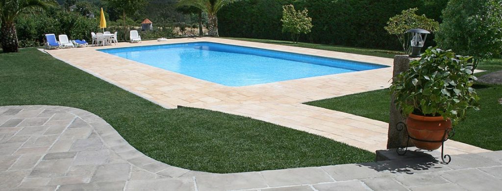 quanto custa decorar área da piscina