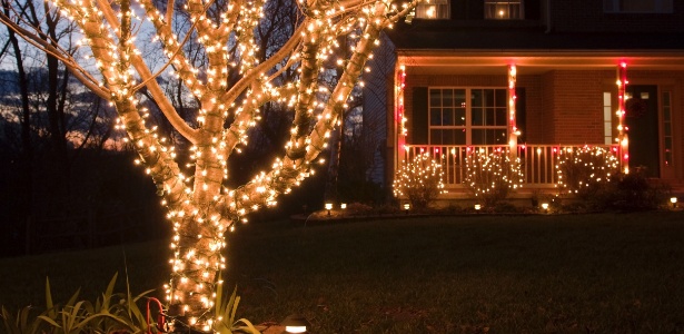 erros comuns na decoração externa de natal para casas simples