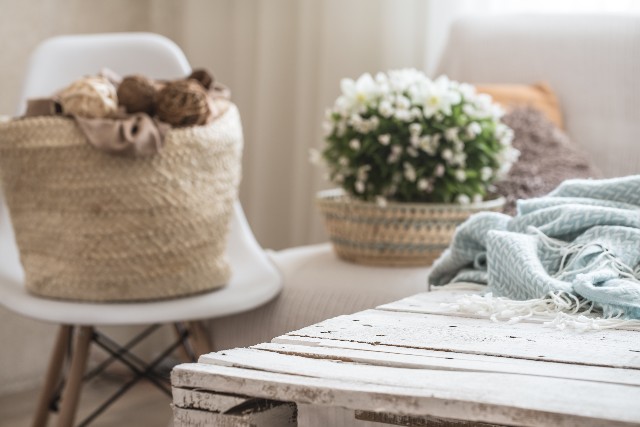 decoração farmhouse com cores vibrantes