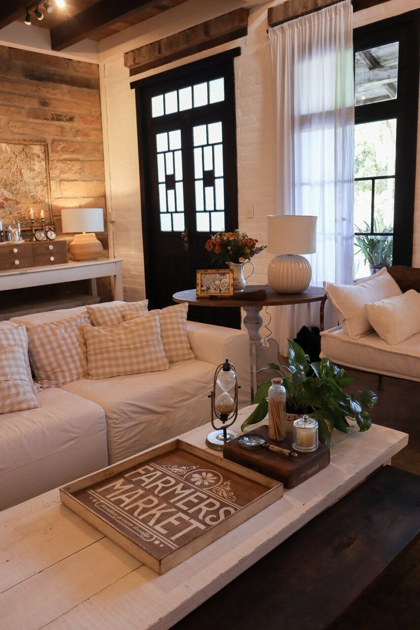 ideias de decoração farmhouse para sala de estar pequena