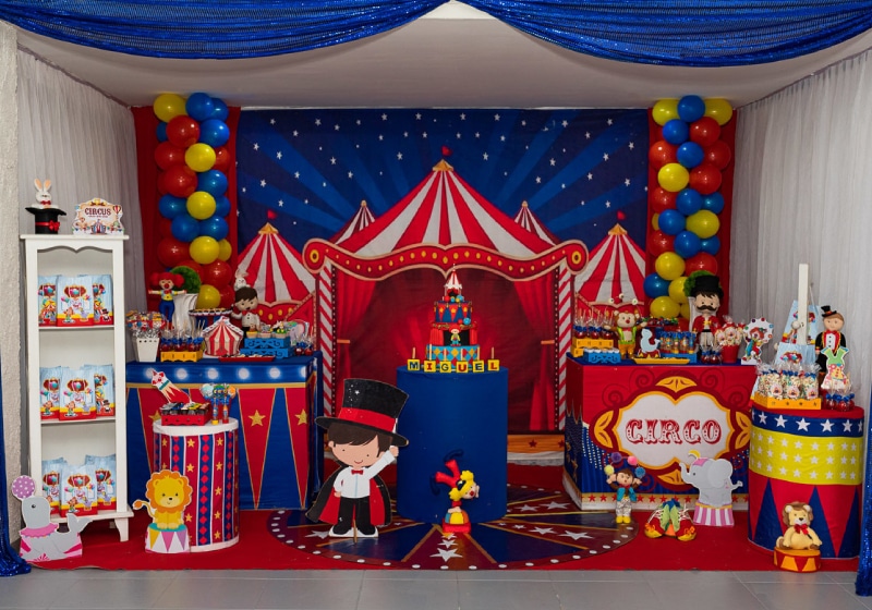 decoração festa 1 ano menino luxo