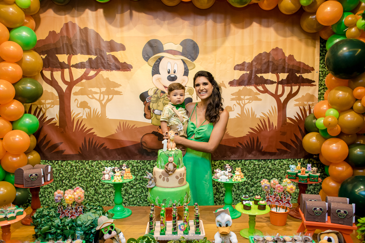 decoração festa 1 ano menino tema safari