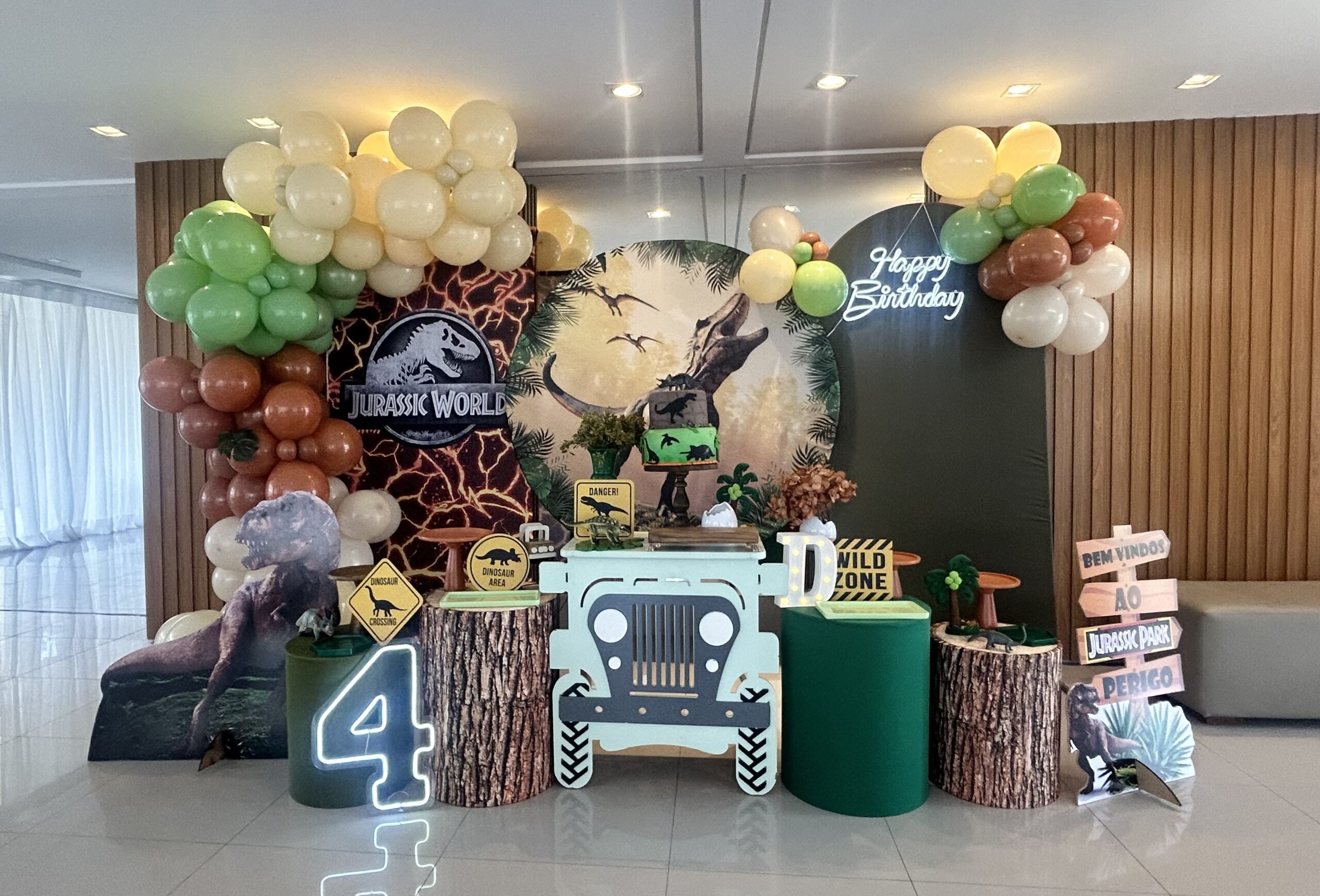 quanto custa uma decoração completa jurassic park