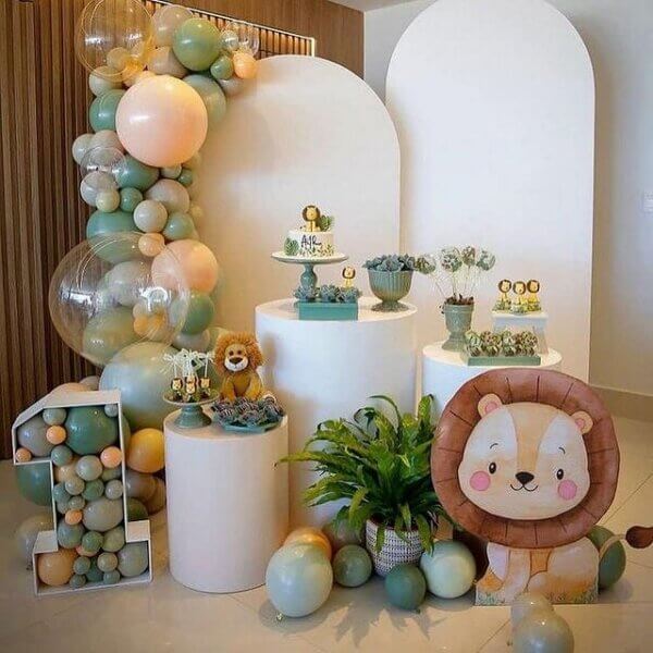 ideias criativas decoração leãozinho quarto bebê