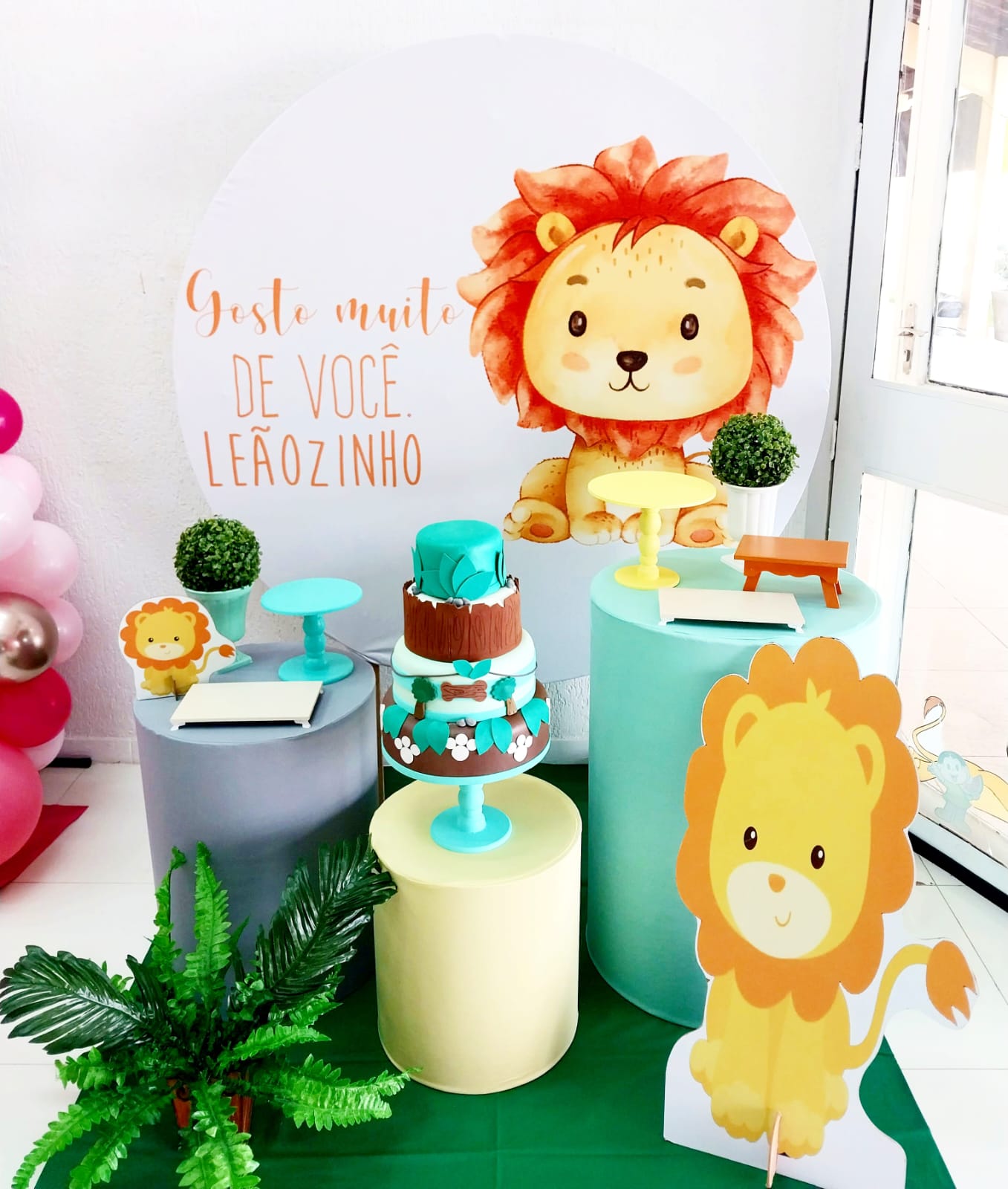 decoração leãozinho safari versus aquarela qual escolher