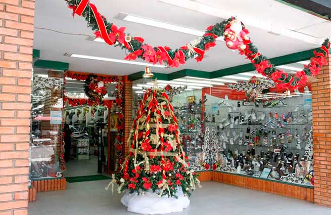 ideias de decoração de natal para lojas pequenas