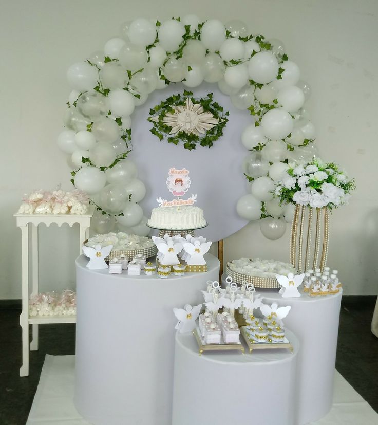 ideias criativas decoração mesa batizado simples