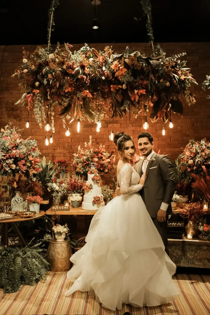 decoração mesa casamento rústico ao ar livre