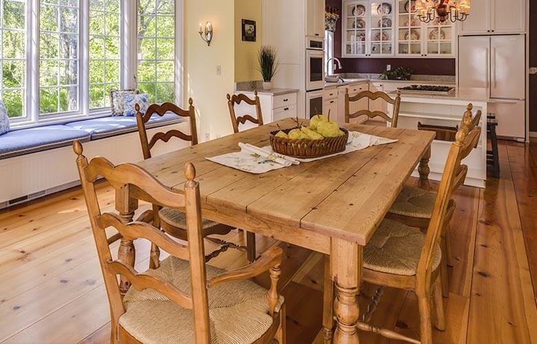 decoração mesa de madeira