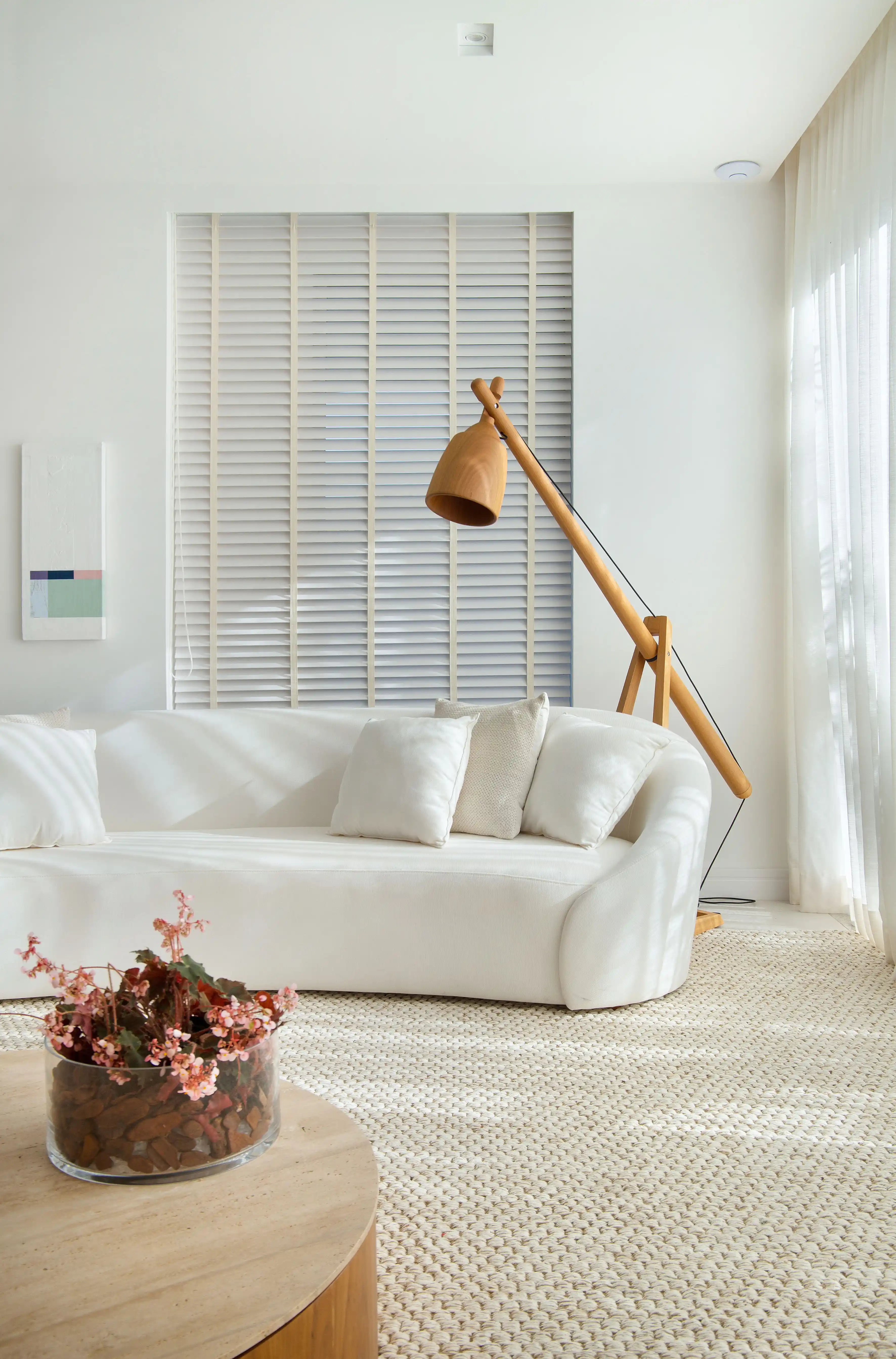 erros comuns decoração sala pequena minimalista