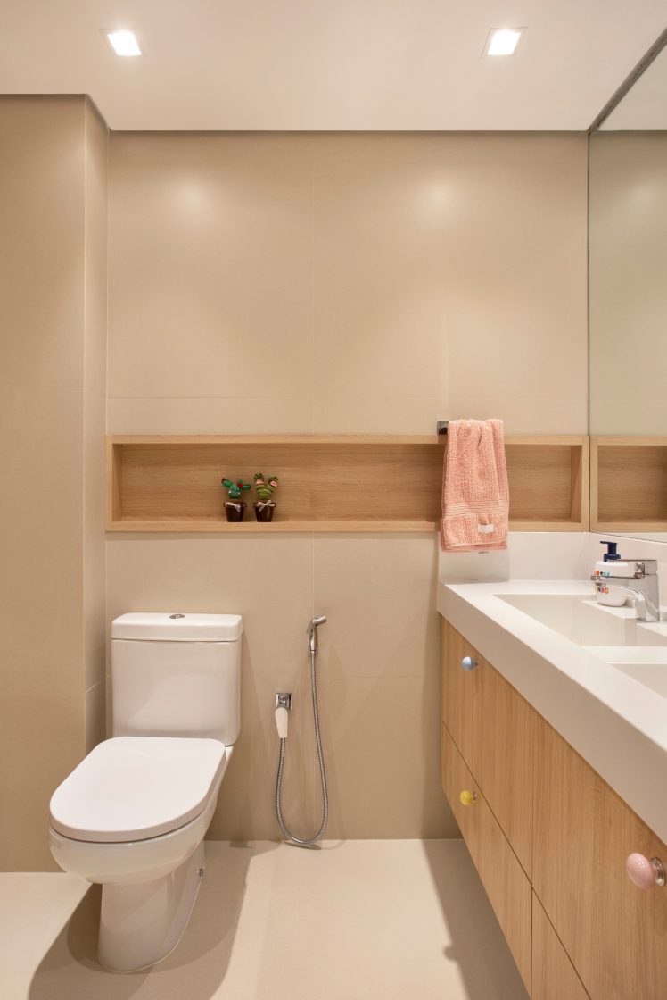 nicho banheiro com iluminação LED