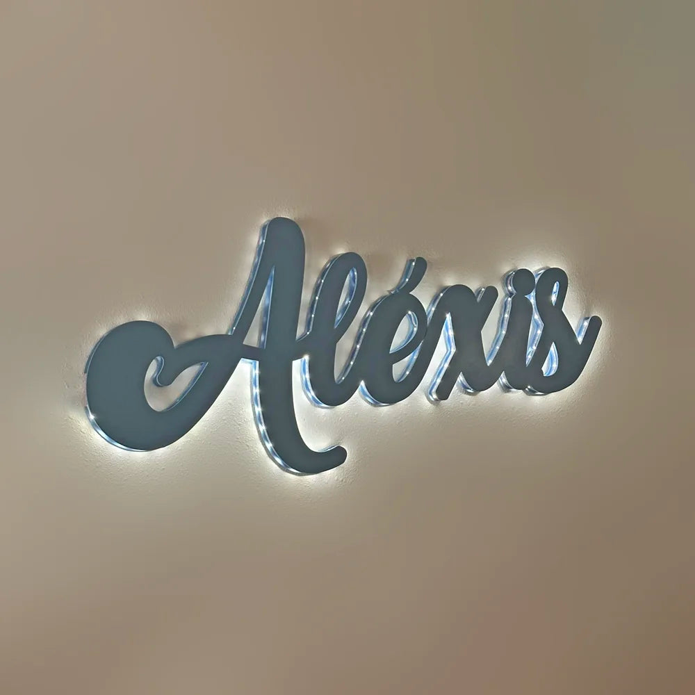 Nome personalizado para quarto de bebê