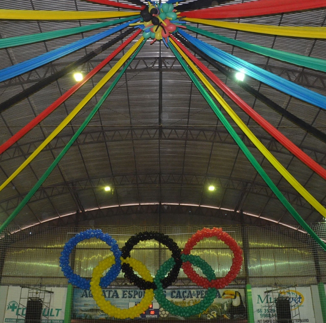 decoração jogos escolares versus gincana qual melhor