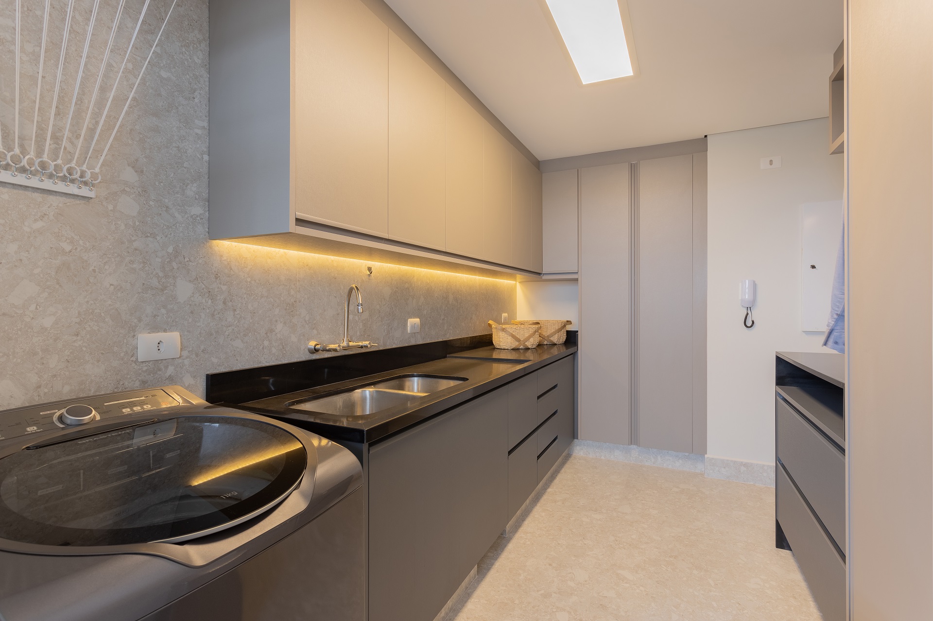 como escolher prateleiras para área de serviço