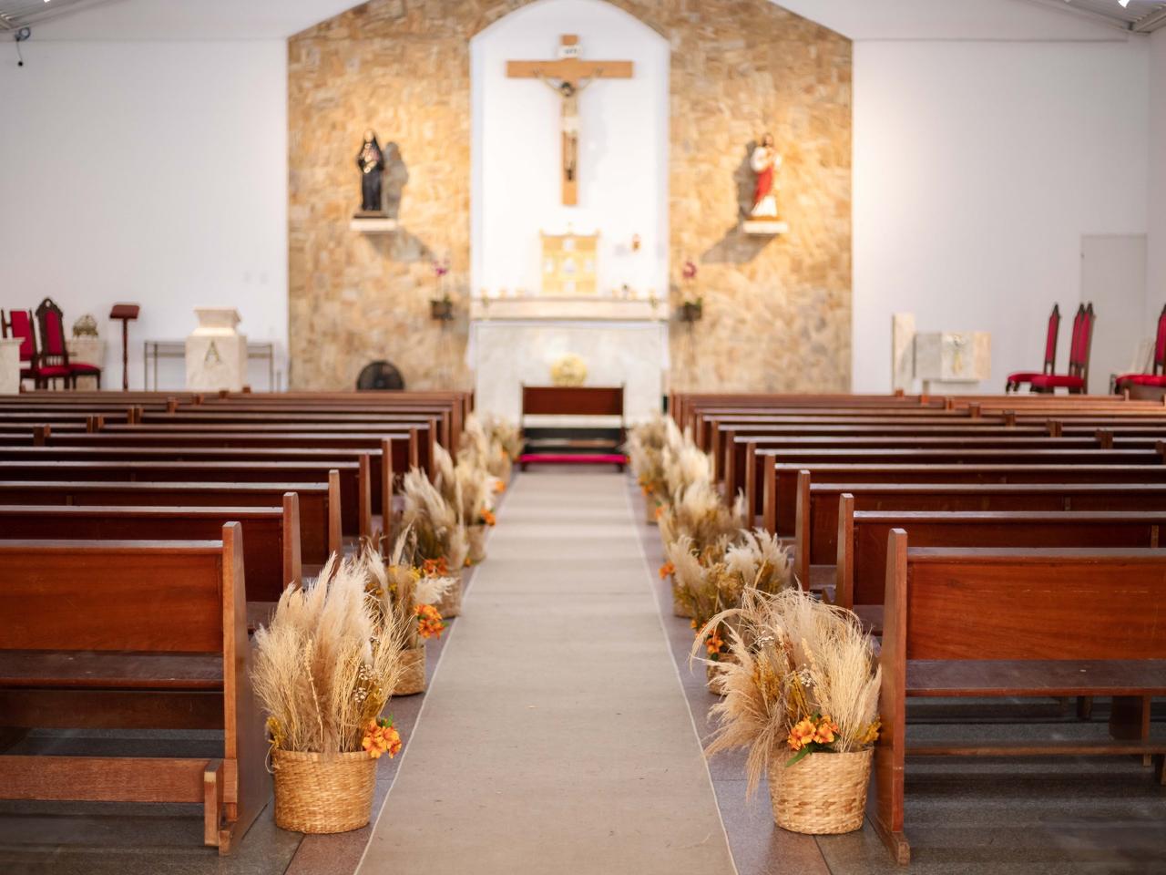 decoração igreja casamento simples e barata