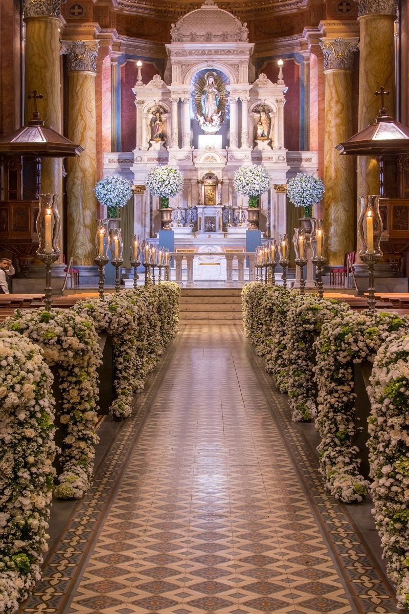 decoração igreja balões ou flores qual melhor