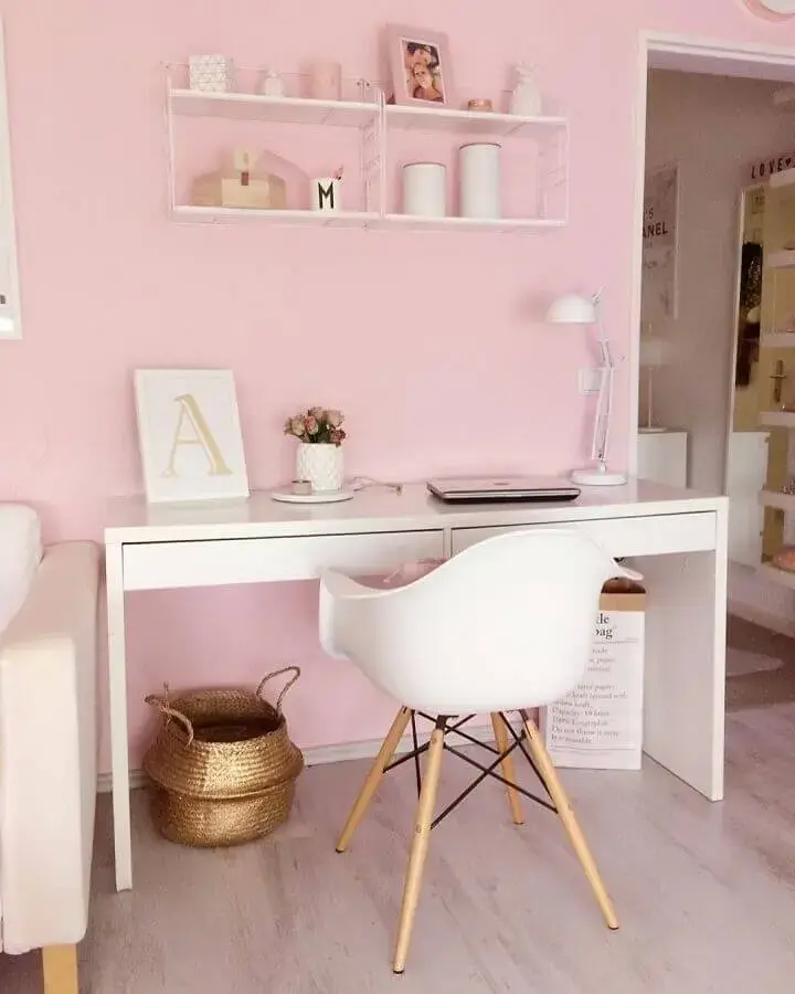 erros comuns na decoração de mesa de escritorio feminino