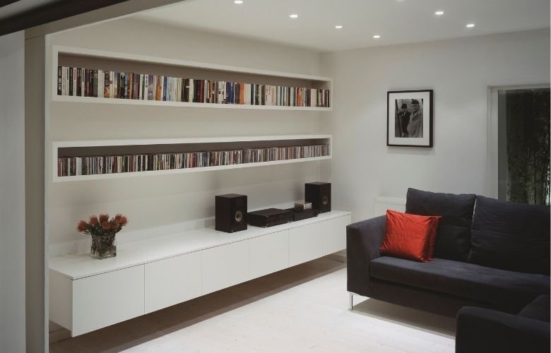 ideias criativas para decorar nichos de sala