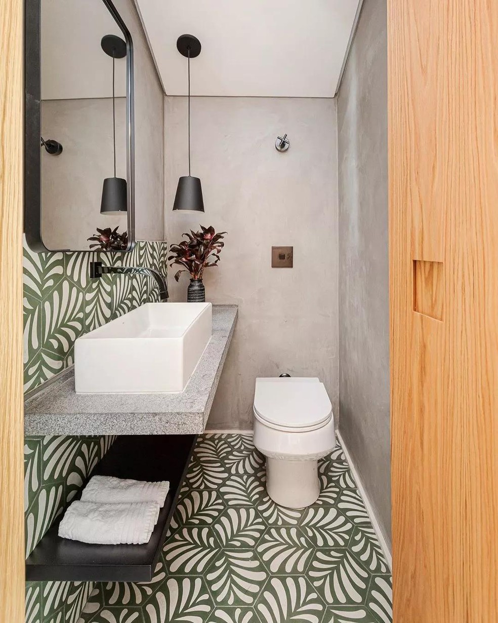 ideias criativas para decorar banheiro pequeno