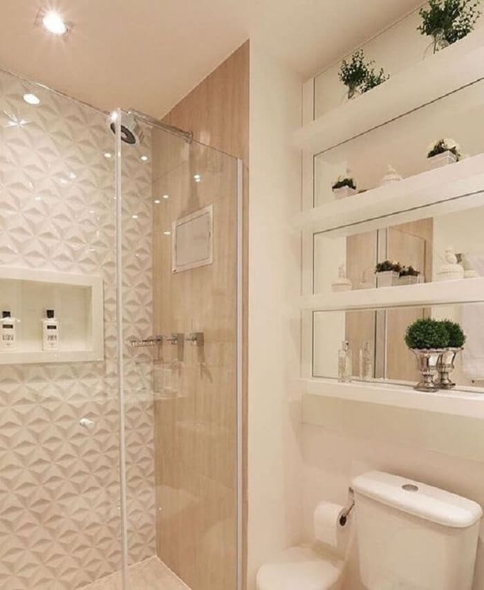 ideias criativas para decorar prateleiras de banheiro