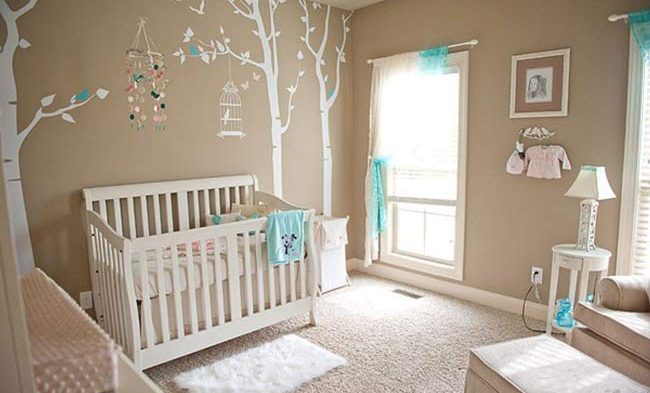 quarto de bebê feminino moderno vs clássico