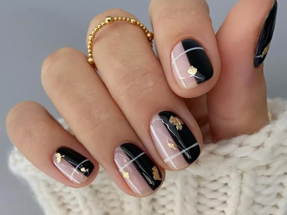 unhas curtas decoradas minimalistas