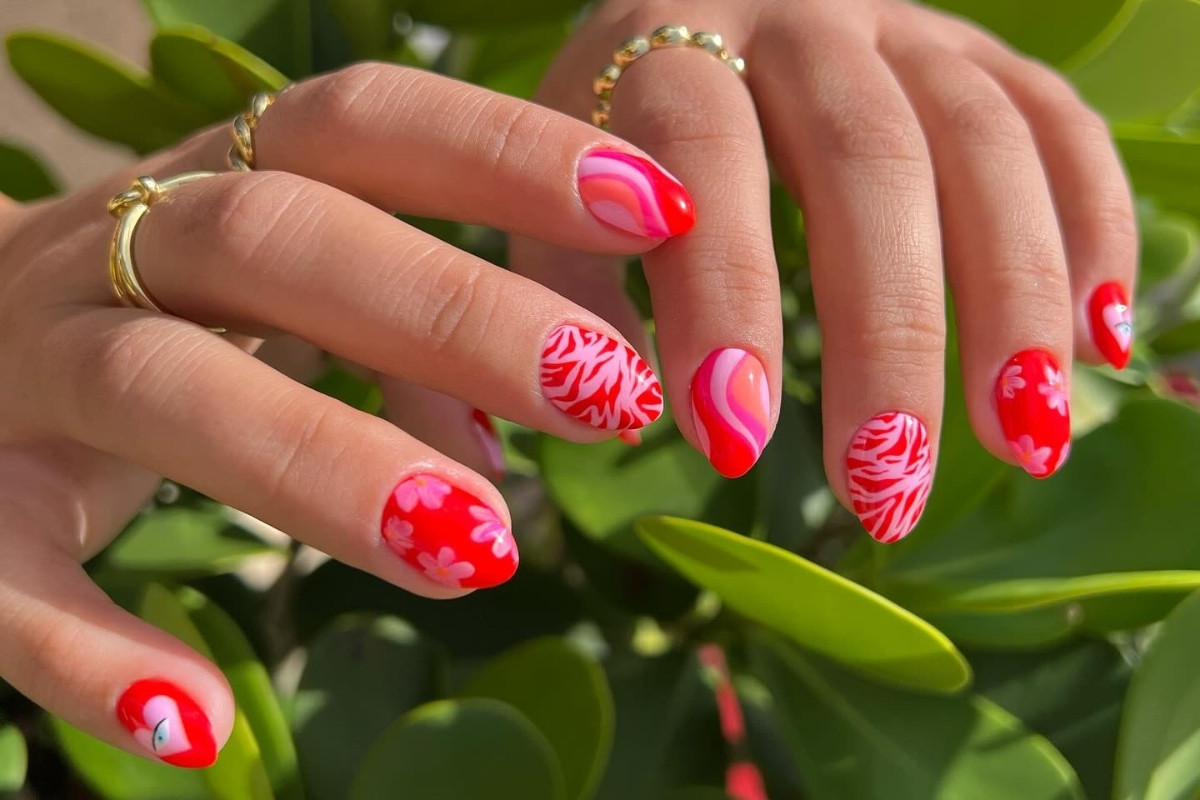 unhas curtas com desenhos